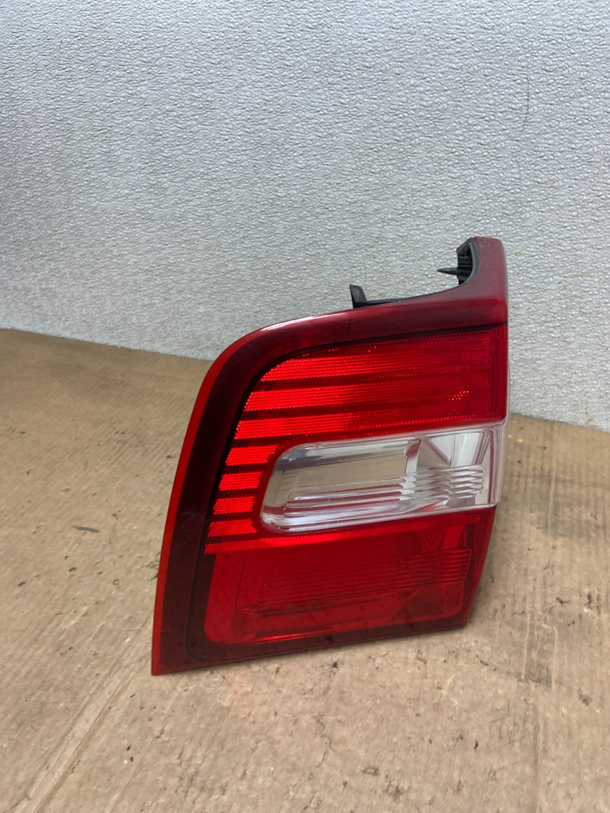 2007 to 2012 Ford Expedition Left Driver LH Side Tail light AA6737 LK2