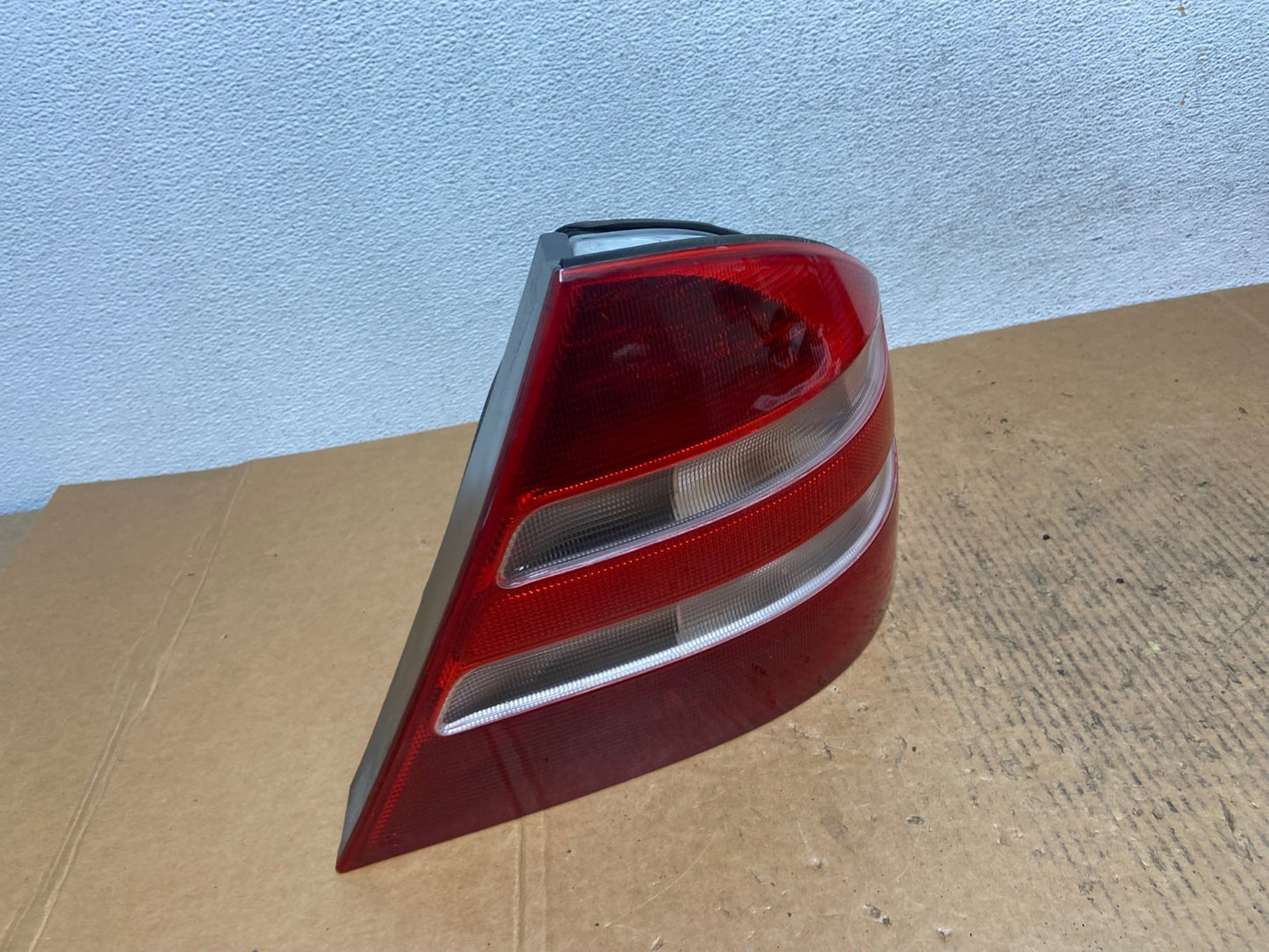 2000-2002 Mercedes-Benz S-Class Tail Light Right Passenger Side AE1360 LK2