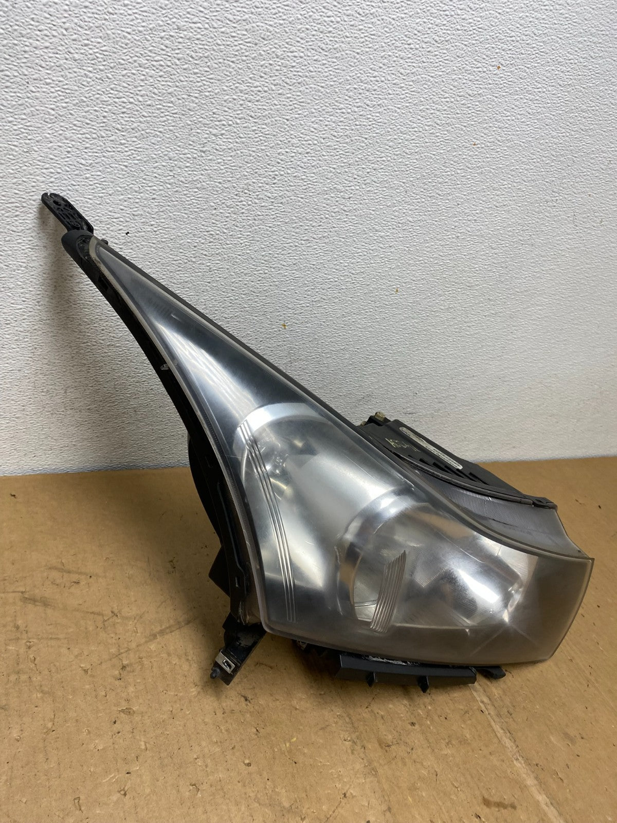 2011 to 2015 Chevrolet Cruze Halogen Right Passenger Rh Headlight TYC AD1241 DW2