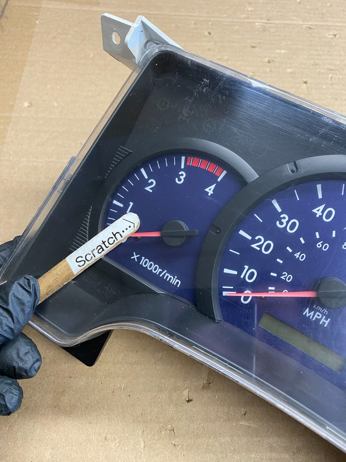 2008 to 2010 Mitsubishi Fuso Speedometer Cluster Gauge MK542915 ag6281 DG3