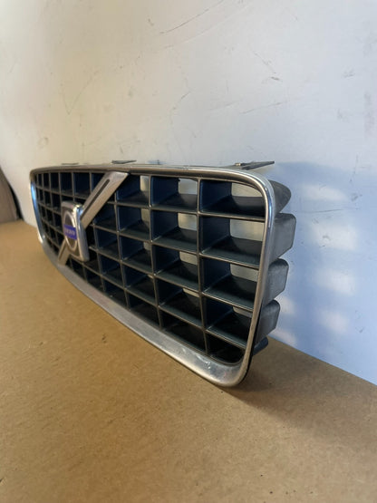 2001 to 2004 Volvo S60 Front Upper Grill Grille AG2917 DG1