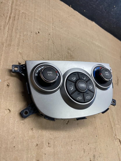 2010 2011 2012 Hyundai Santa Fe Automatic Climate AC Heater Control OE AD7194 DG2