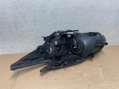 2010 - 2011 Toyota Prius Right Passenger Rh Halogen Headlight OEM AA8724 DW6