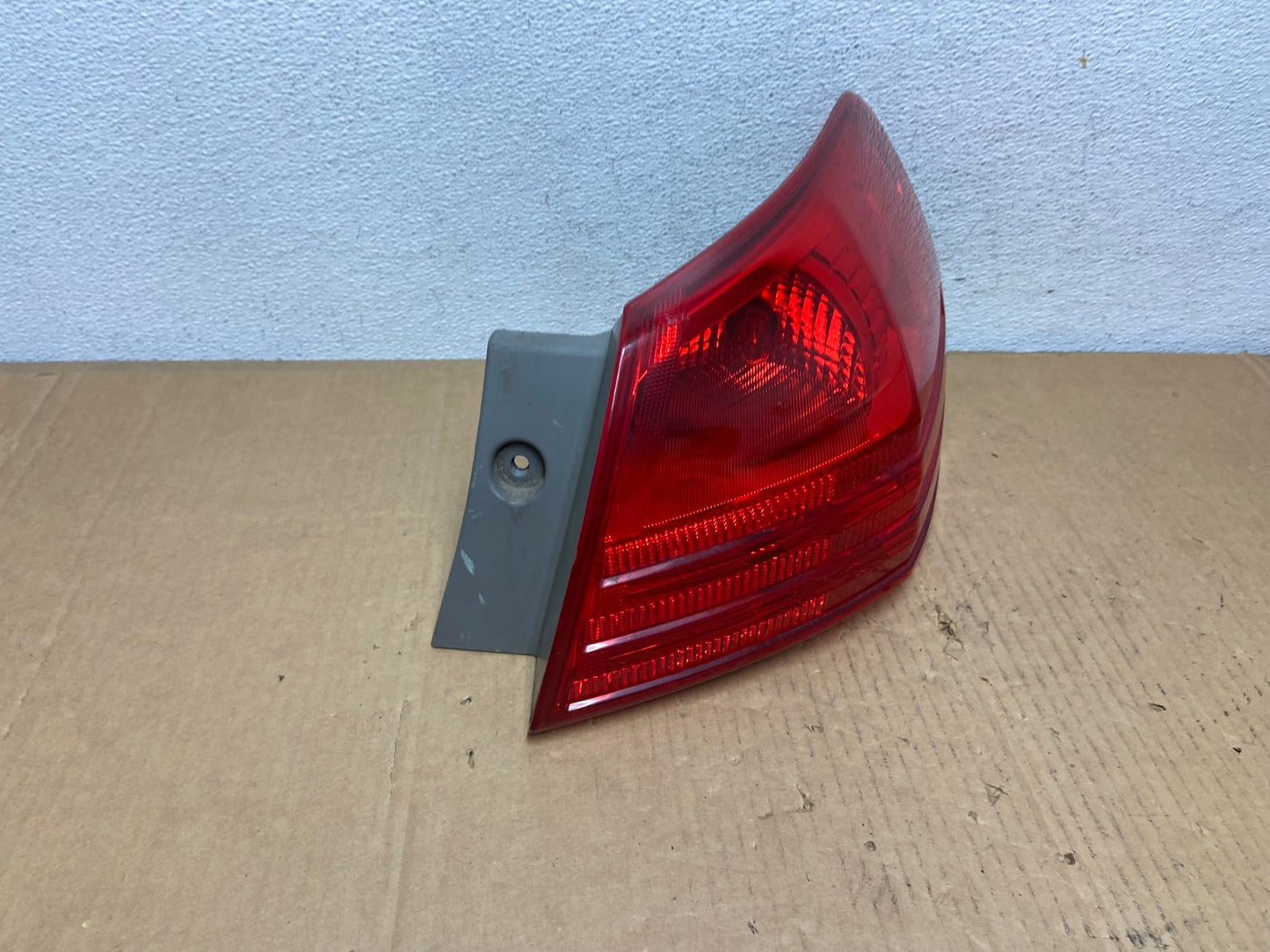 2008 to 2015 Nissan Rogue Right Passenger Rh Side Tail Light AD0891 LK2