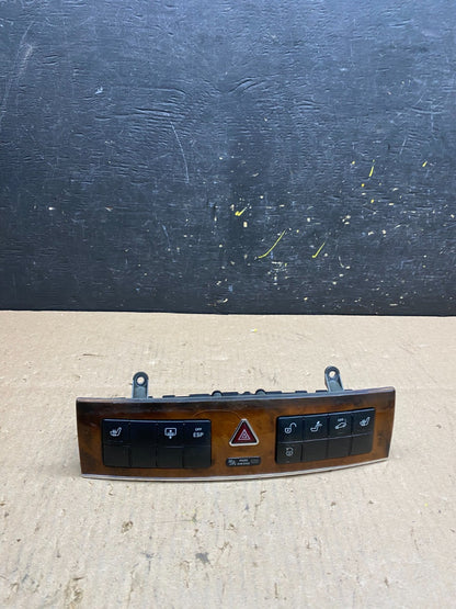2005 - 2007 Mercedes C230 C240 Center Console Switch Control Unit T4938 DG0