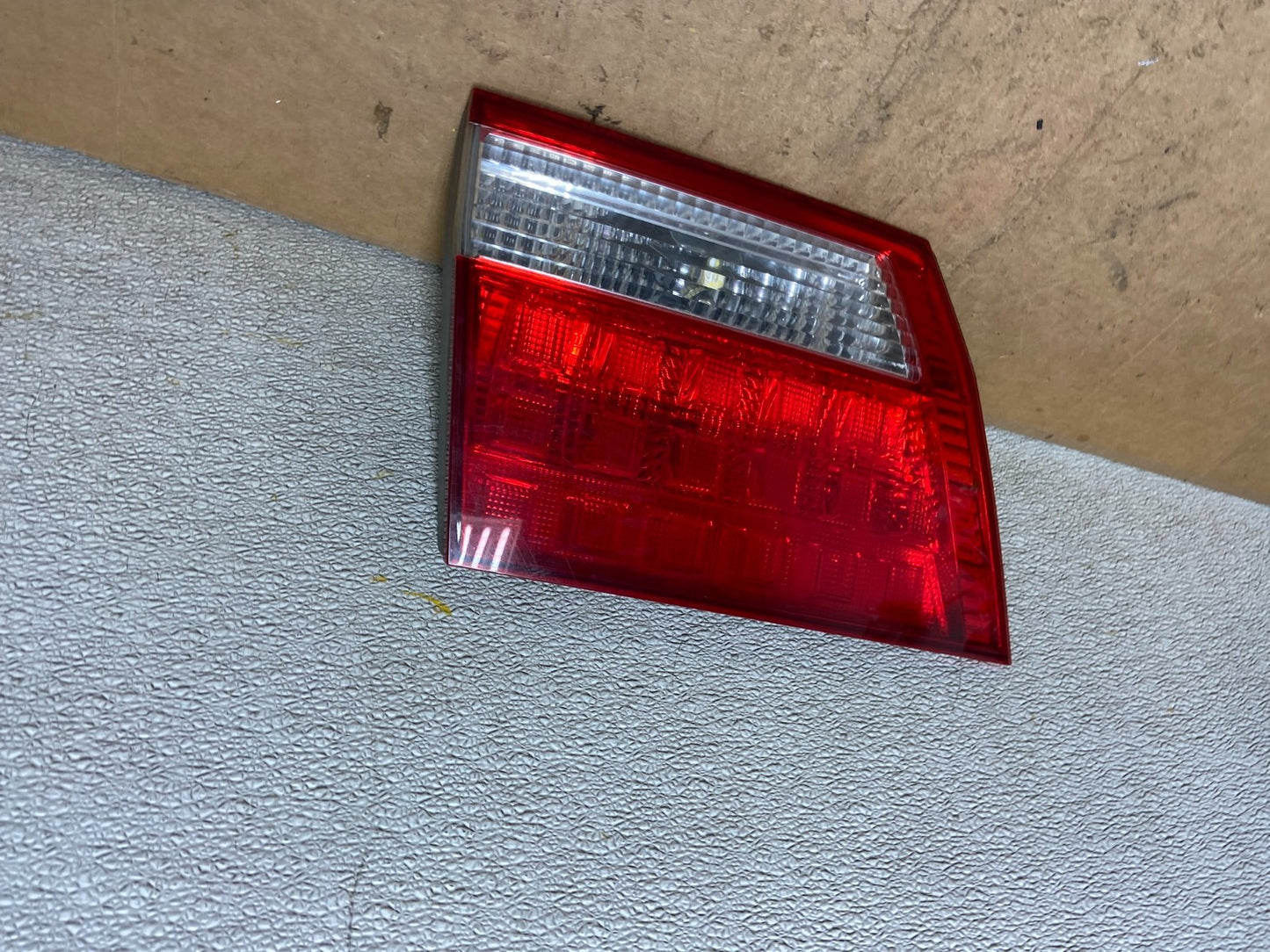 2005 2006 2007 Honda Odyssey Inner Left Driver Lh Tail Light X8886 PS1