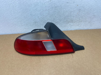 1999 to 2002 Bmw Z3 Roadster Convertible Left Driver Lh Tail Light AD5296 DG0
