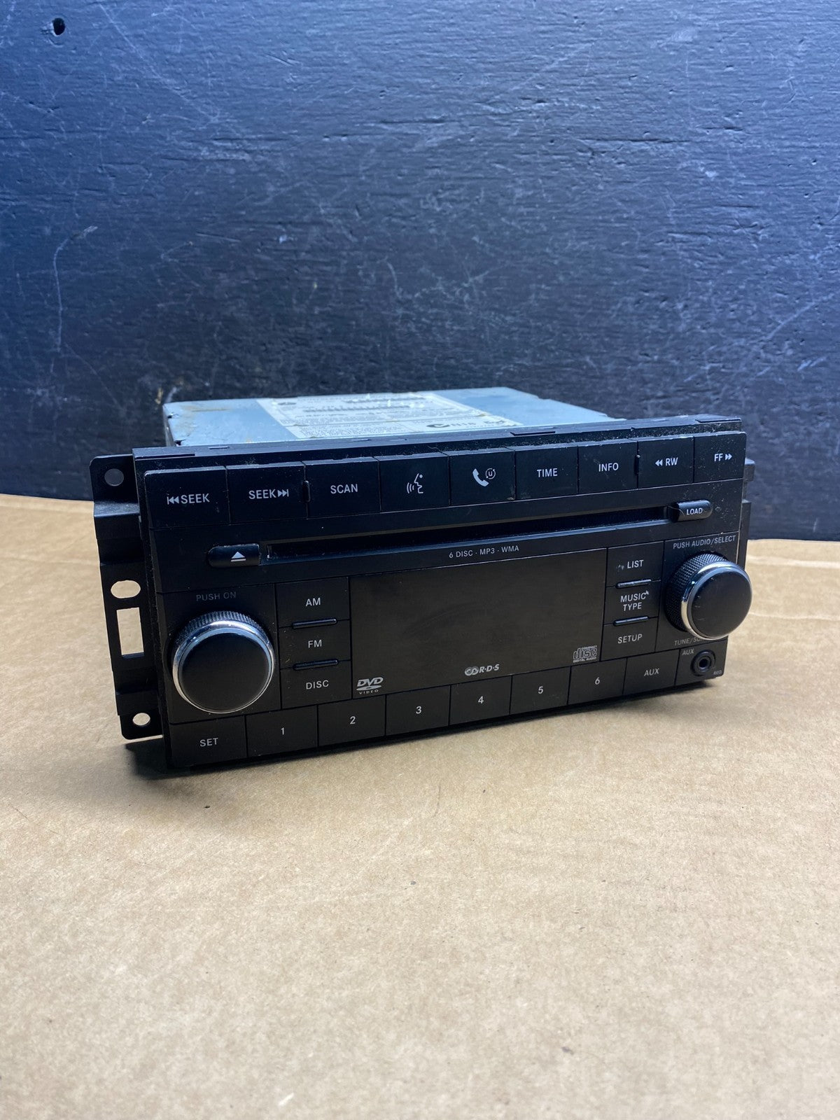 2009 - 2010 Chrysler Dodge Jeep Ram Radio CD MP3 Receiver AD7564 DG0