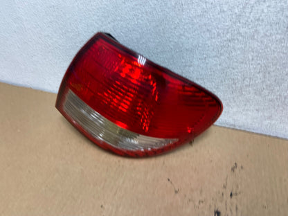 2002-2004 Infiniti i35 Right Passenger Rh Side Tail Light AG2270 LK1