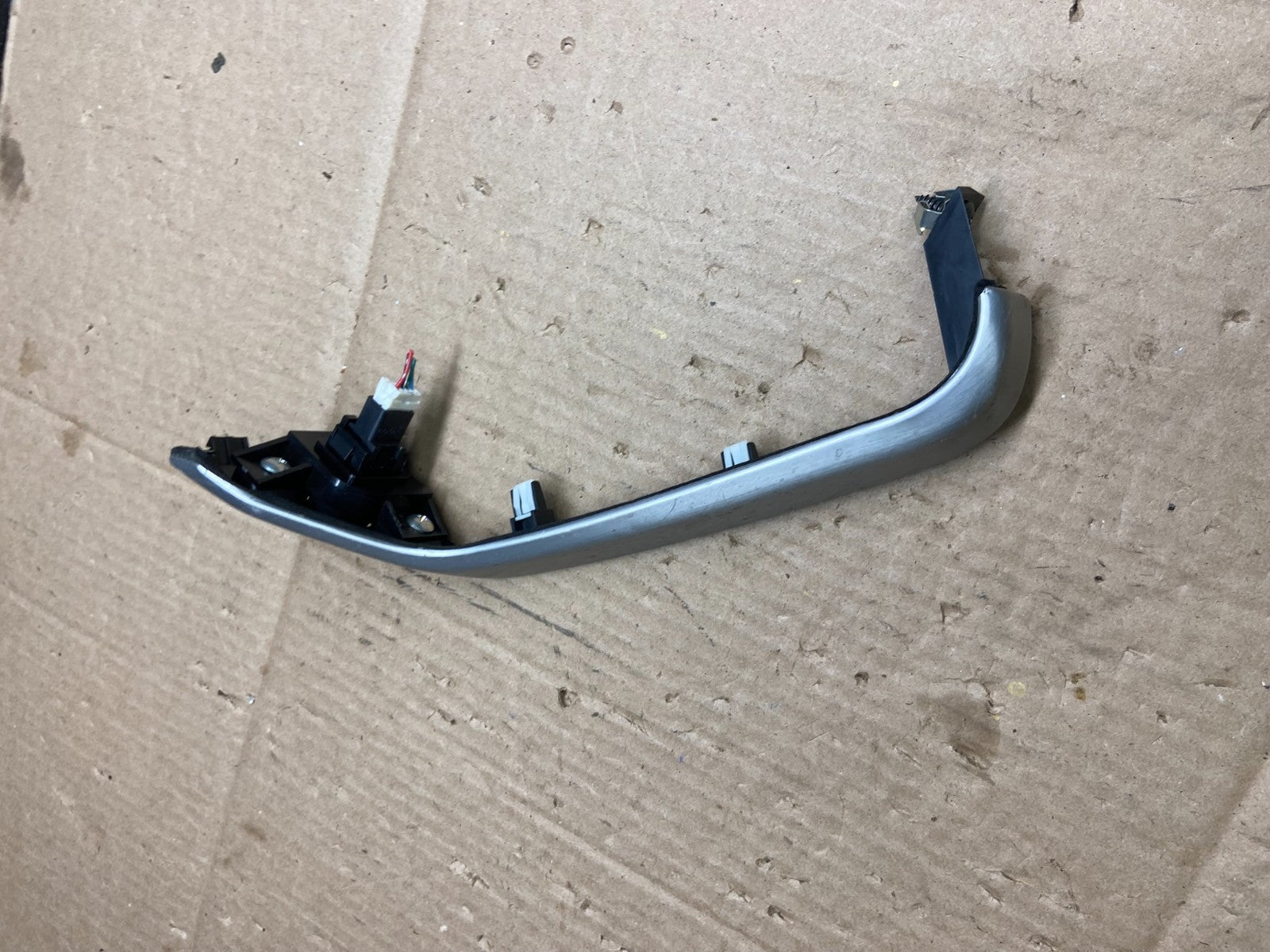 2009-2010 Nissan Murano Dash Trim Panel With Hazard Buttom Switch OEM Y2469 DG2