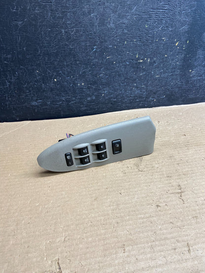 2006-2009 Chevrolet Trailblazer Power Left Driver Window Control Switch AH3647 D1