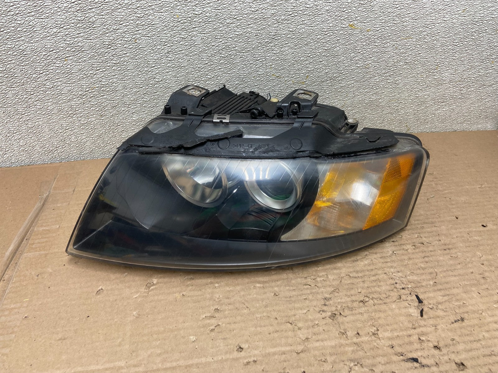 Xenon HID 2003 to 2006 Audi A4 Convertible Left Drvier LH Headlight AA9498 DW0