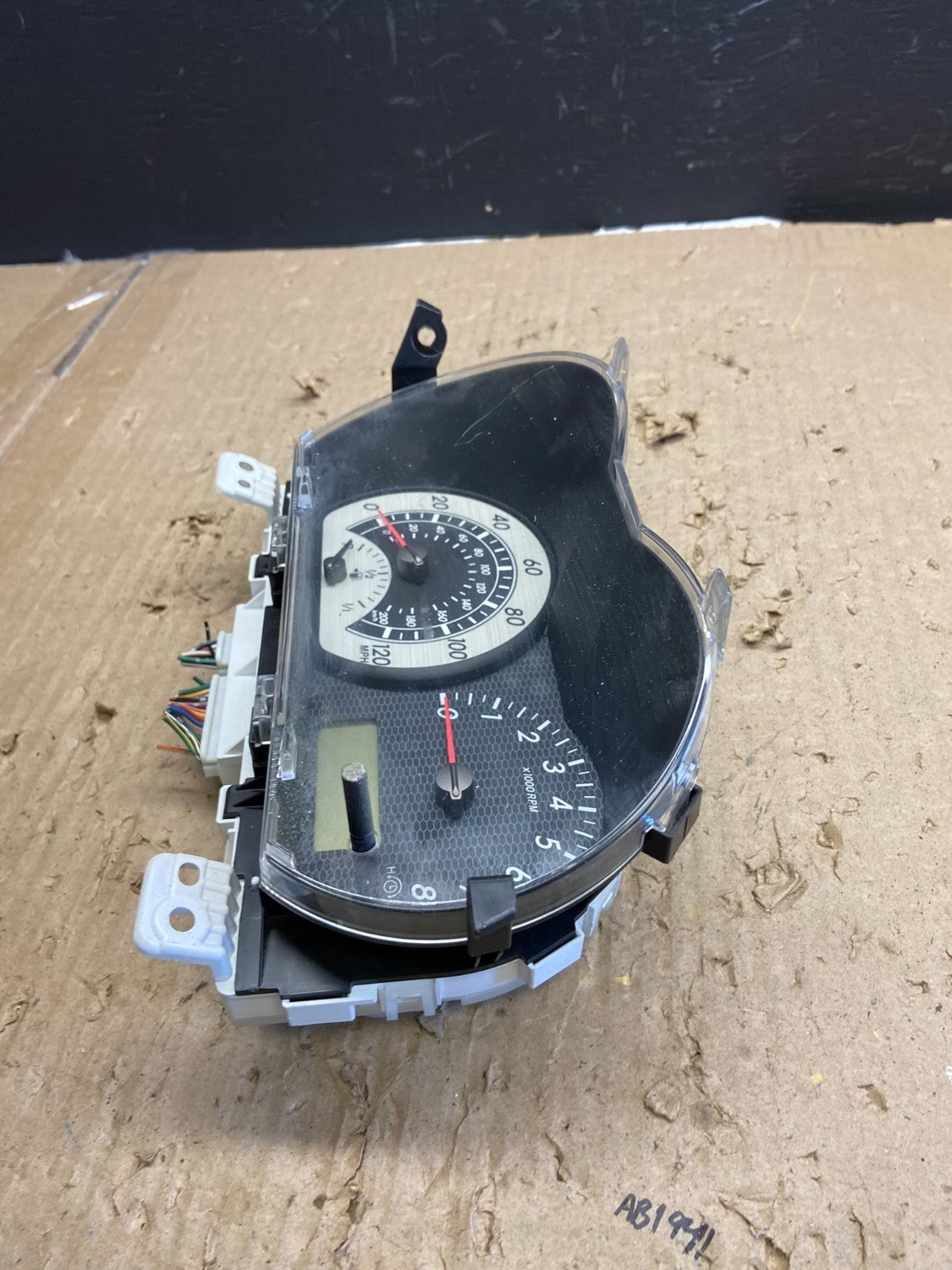 2006 Scion XA Speedometer Insrument Gauge Cluster OEM AB5813 DG3