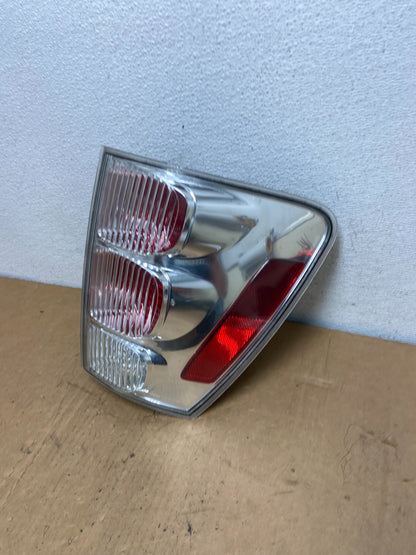 2005 to 2008 Chevrolet Equinox Right Passenger Rh Side Tail Light AC8525 DW1