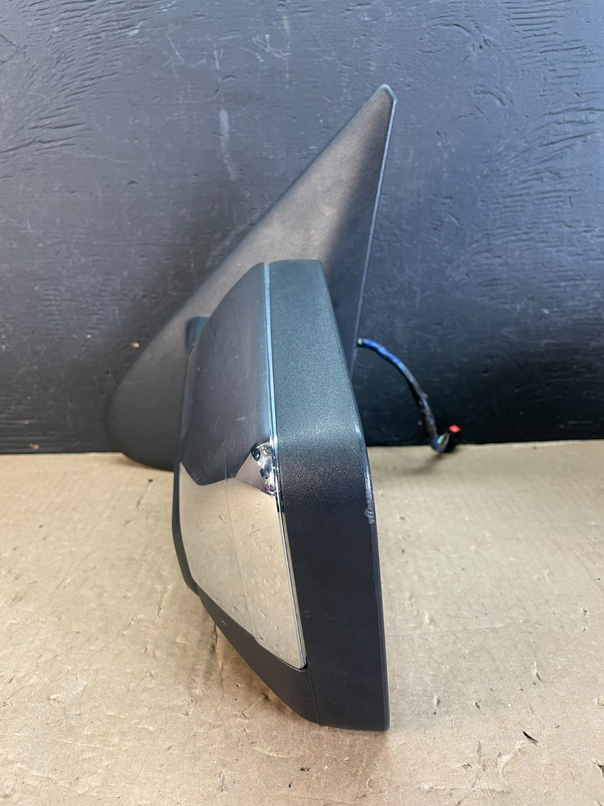 2007 to 2014 Lincoln Navigator Left Driver Door Mirror AD5869 DW8