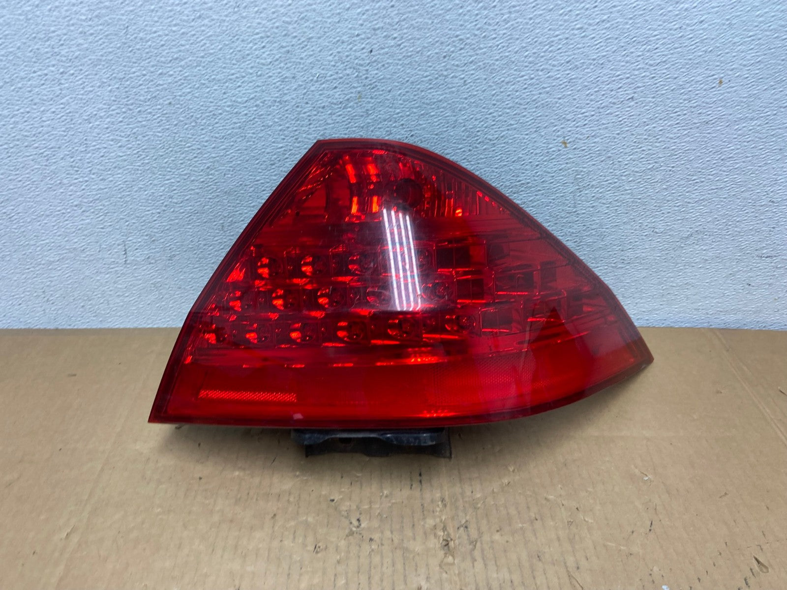 2006 - 2007 Honda Accord Right Passenger Side Tail light AD0911 LK0