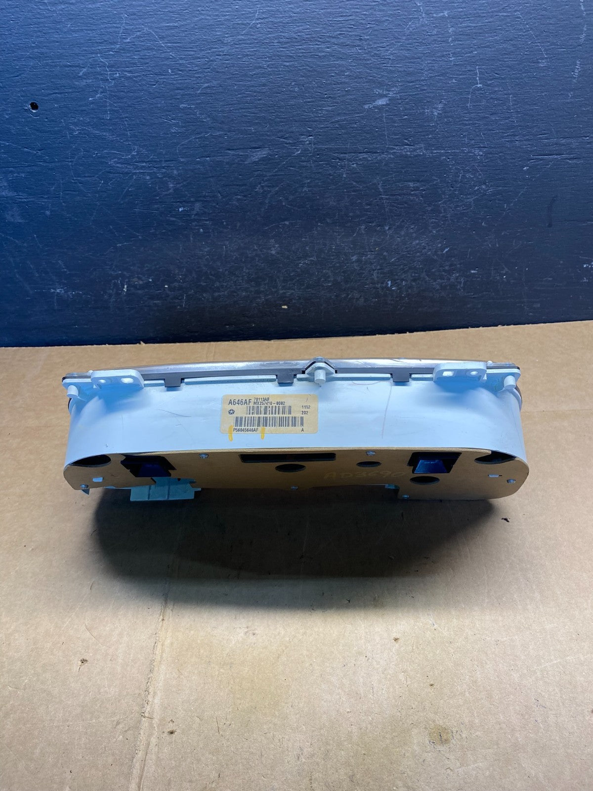 2001 2002 2003 Dodge Durango Speedometer Instrument Cluster Gauge AD3690 DG3
