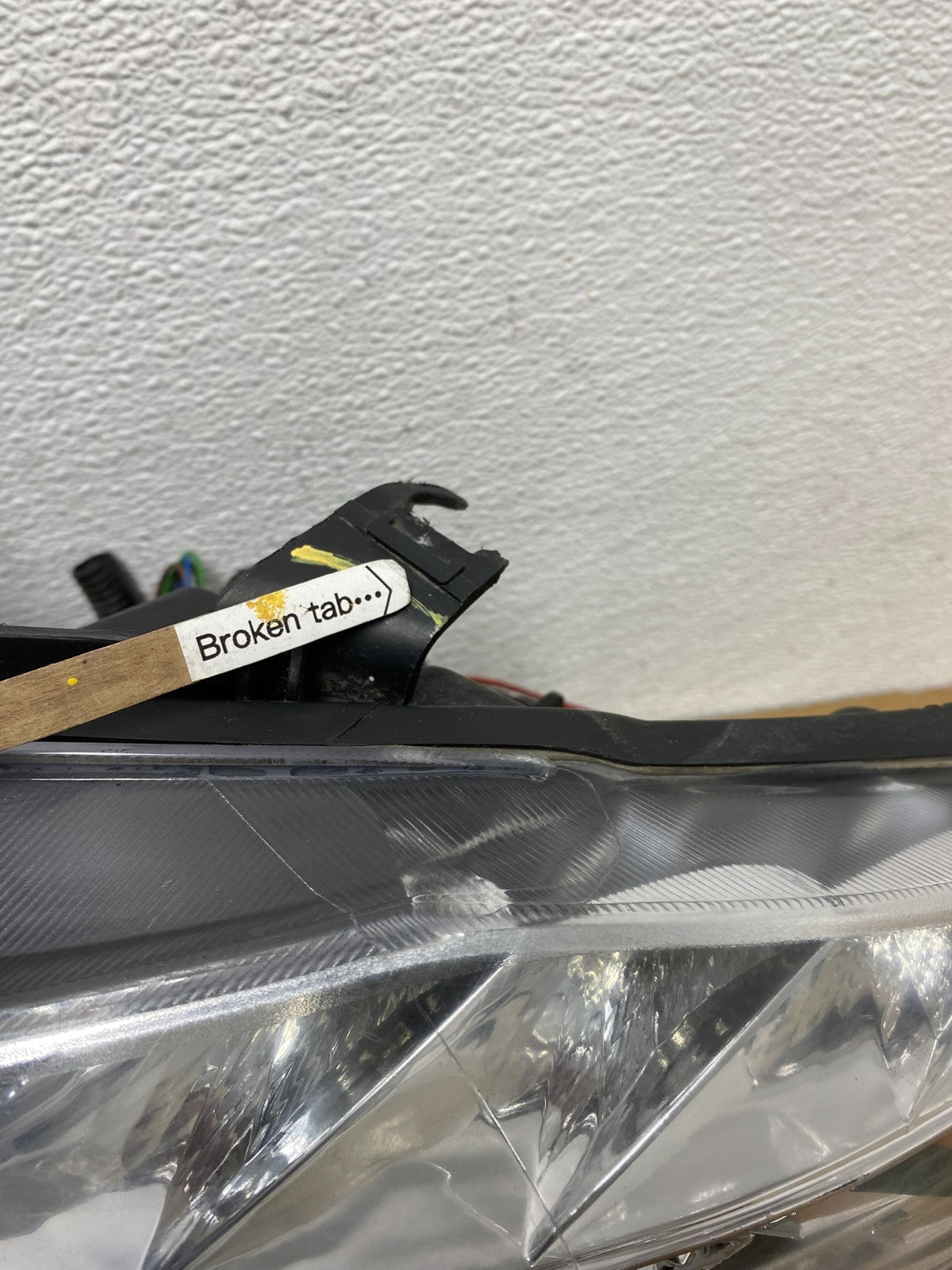 2006 to 2008 BMW 3-Series Sedan E90 Left+Right Set Side LED Headlights AC7785 DG6