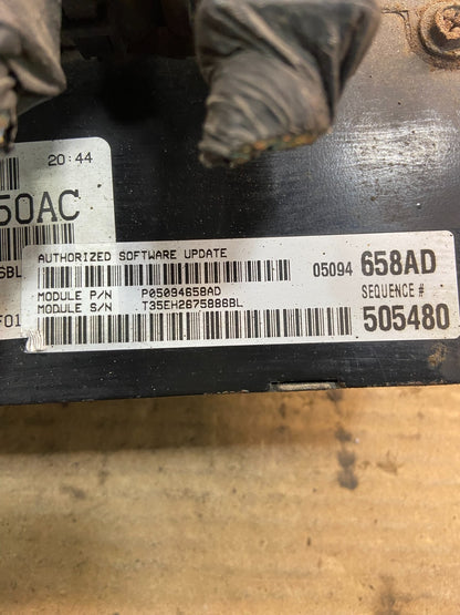 2006 Chrysler Town Country Caravan 3.3L Engine Control ECU p05094658ad AA0819 DG4