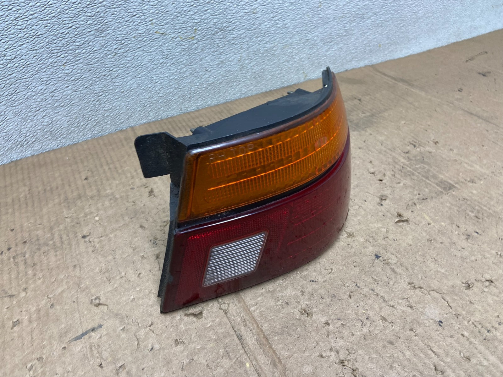 1991 - 1992 Ford Escort  Right Passenger RH Side Tail Light aa8201 DG2