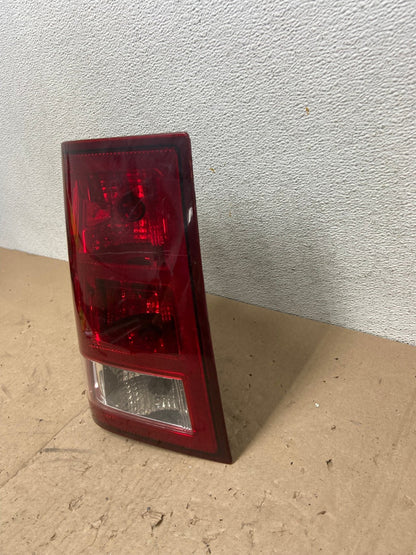 2005 to 2006 Jeep Grand Cherokee Left Driver Side Lh Tail Light AG5419 LK2