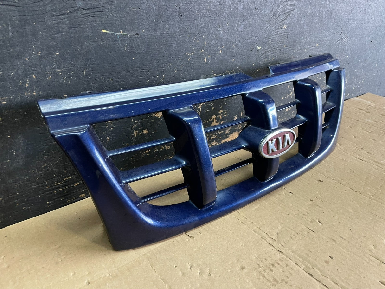 1998 2000 Kia Sportage Front Upper Grille Grill OEM AA8918 DG1