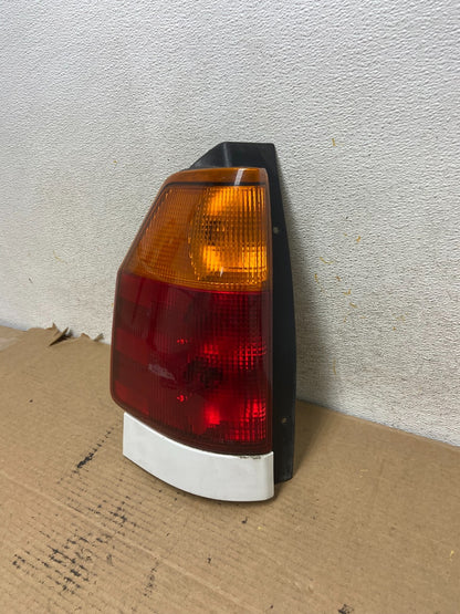 2002 to 2009 Gmc Envoy Left Driver Lh Side Tail Light AH4116 LK2