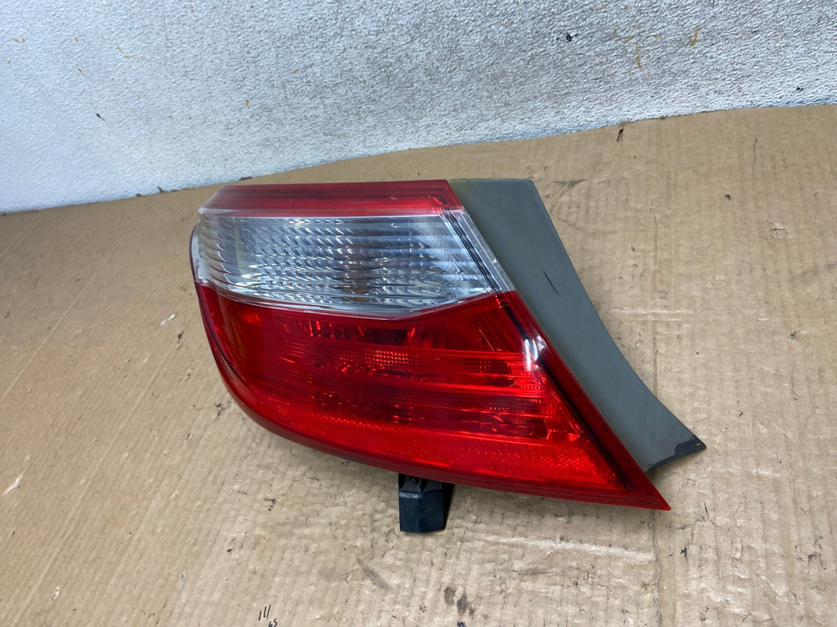 2015 2016 2017 Toyota Camry Left Driver LH Side Tail Light AI7992 LK1