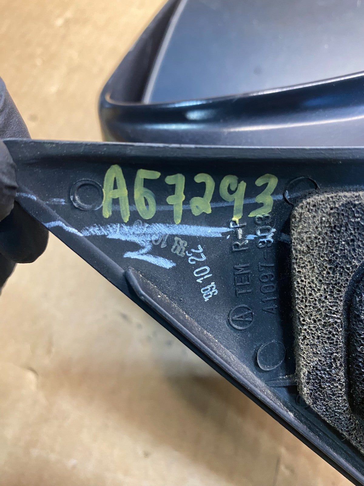 2000 to 2004 Subaru Legacy Right Passenger RH Door Mirror AG7293 DW12