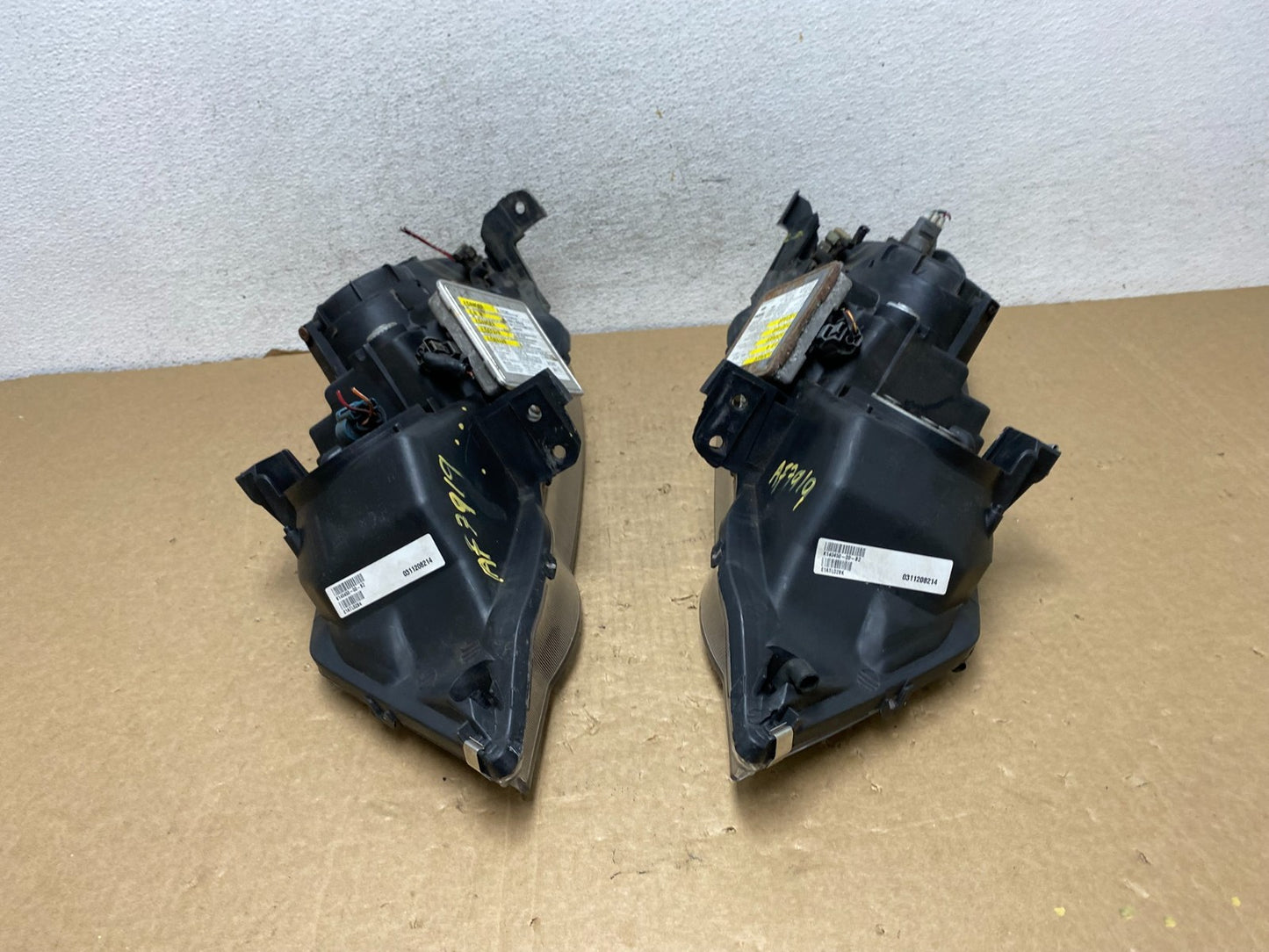 2002 to 2003 Acura TL Driver Left+Right Side HID Xenon Headlights AF7919 DW12