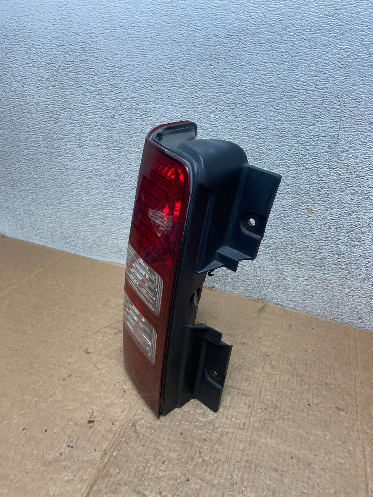 2008 to 2012 Jeep Liberty Left Driver Side Lh Tail Light OEM AA1690 PS1