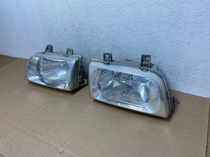 1998 to 2002 Kia Sportage Left+Right Halogen Headlights AE4855 DW1