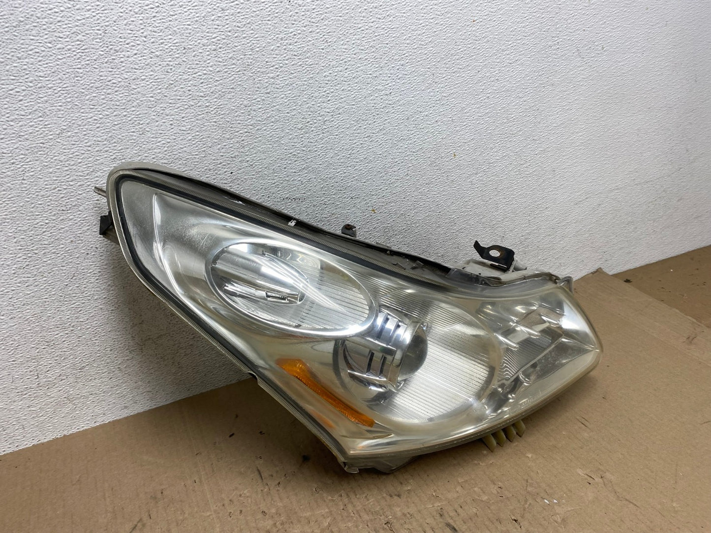 2007-2009 Infiniti G35 G37 Right Passenger Hid Xenon Headlight Sedan AE7099 LK2