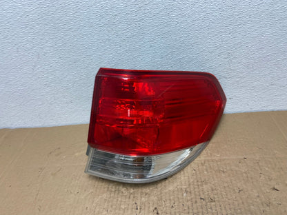 2008 2009 2010 Honda Odyssey Right Passenger Side Tail Light AC3933 LK0