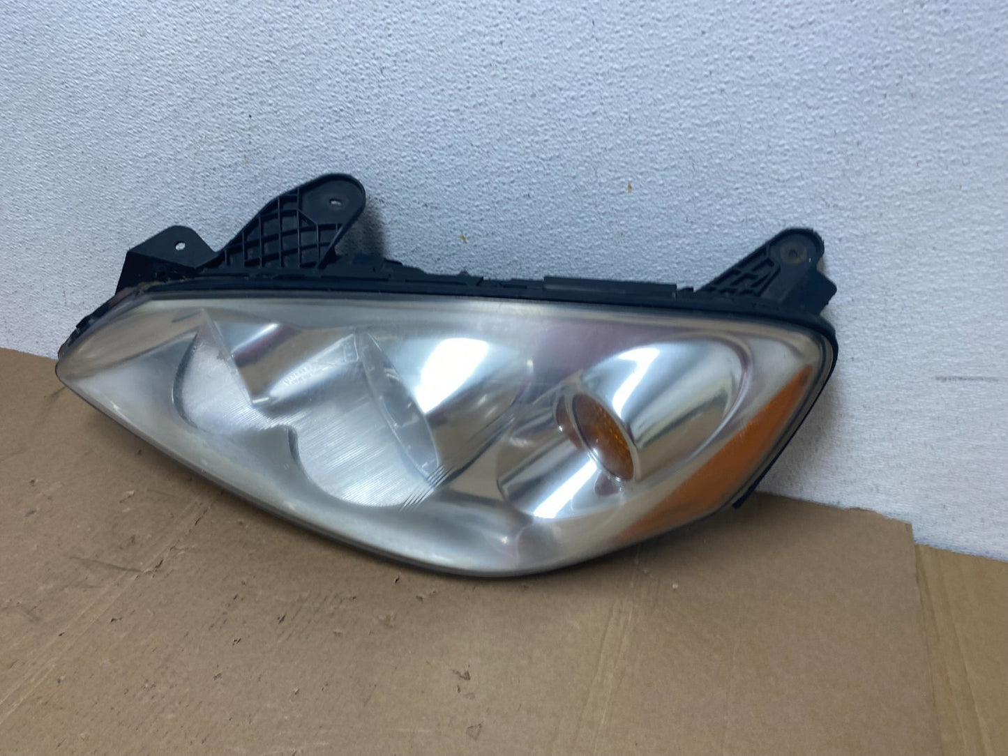 2005 to 2009 Pontiac G6 Headlight Left Driver LH Side Halogen AD7935 DW1
