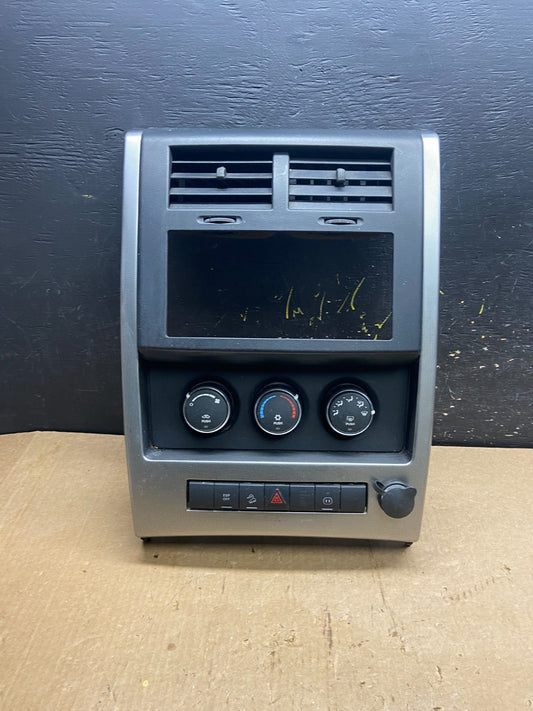 2008 to 2012 Jeep Liberty Dash Climate Temperature Control Radio Bezel Z4244 DG0