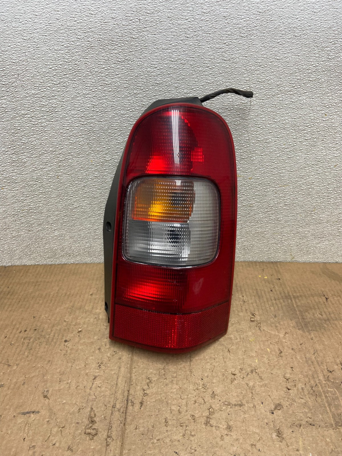 1997 - 2005 Pontiac Montana / Venture Right Passenger Tail Light  AA7180 LK0