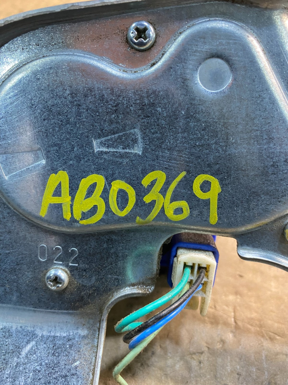 2010 to 2013 Subaru Forester Rear Windshield Washer Wiper Motor AB03696