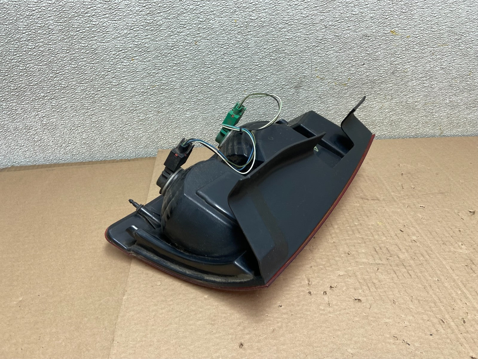 2008-2010 Chrysler Town and Country Left Driver Tail Light Oem AB2415 LK4