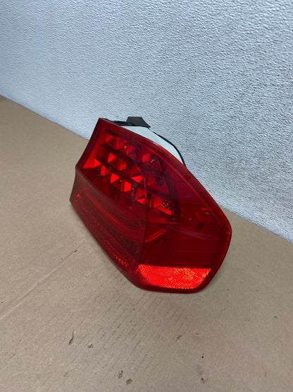 2009 2010 BMW 328i 3 Series Right Passenger RH Side Tail Light DEPO AG6638 LK1