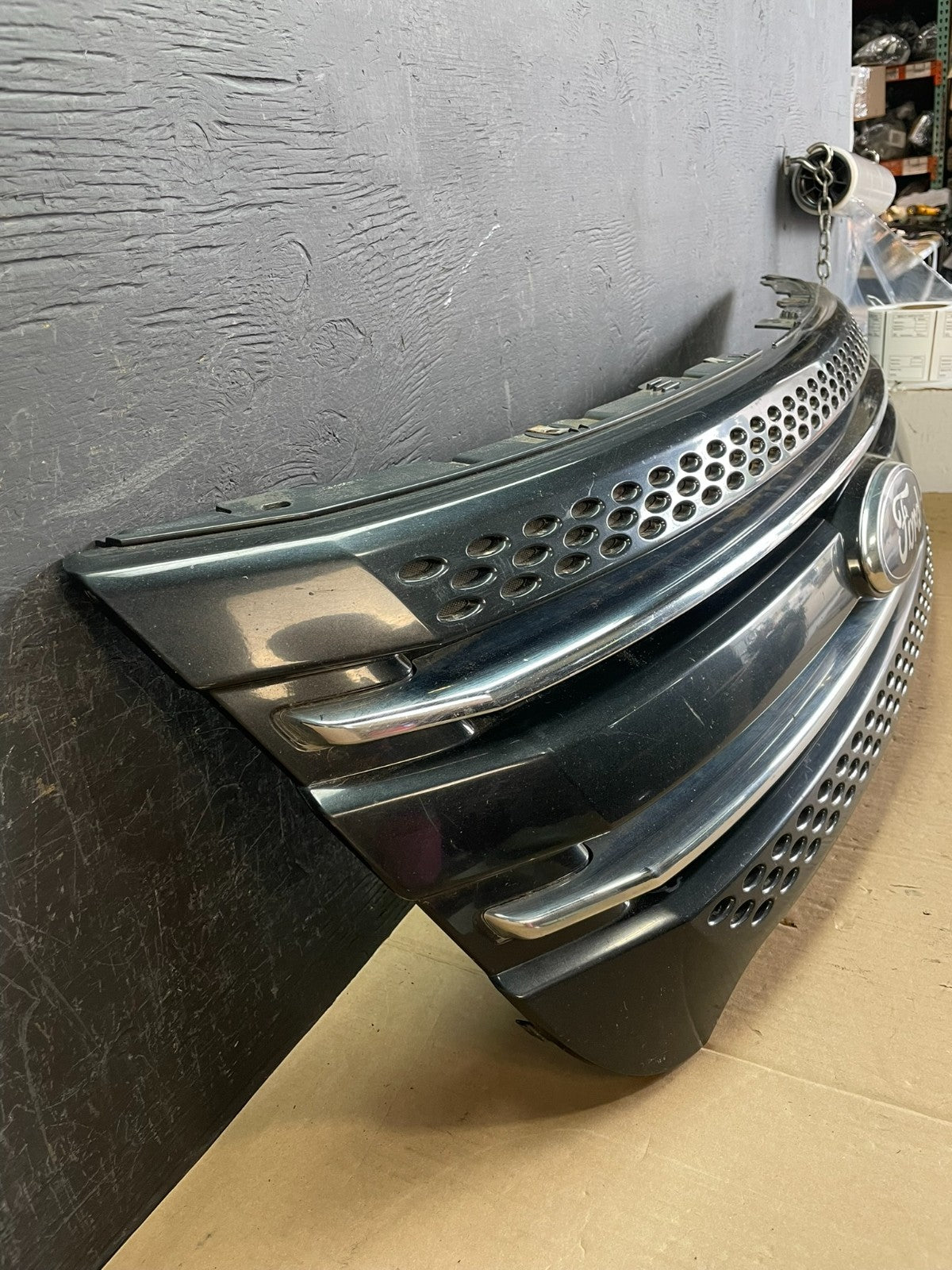 2011 to 2015 Ford Explorer Upper Front Grill Grille AD5795 DG2