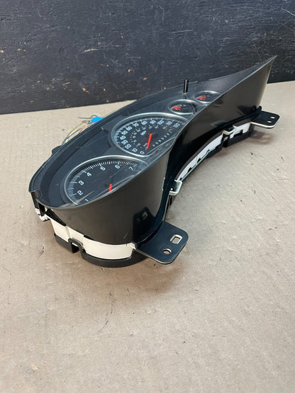 2006 - 2009 GMC Envoy Speedometer Cluster Gauge AE3318 DG1