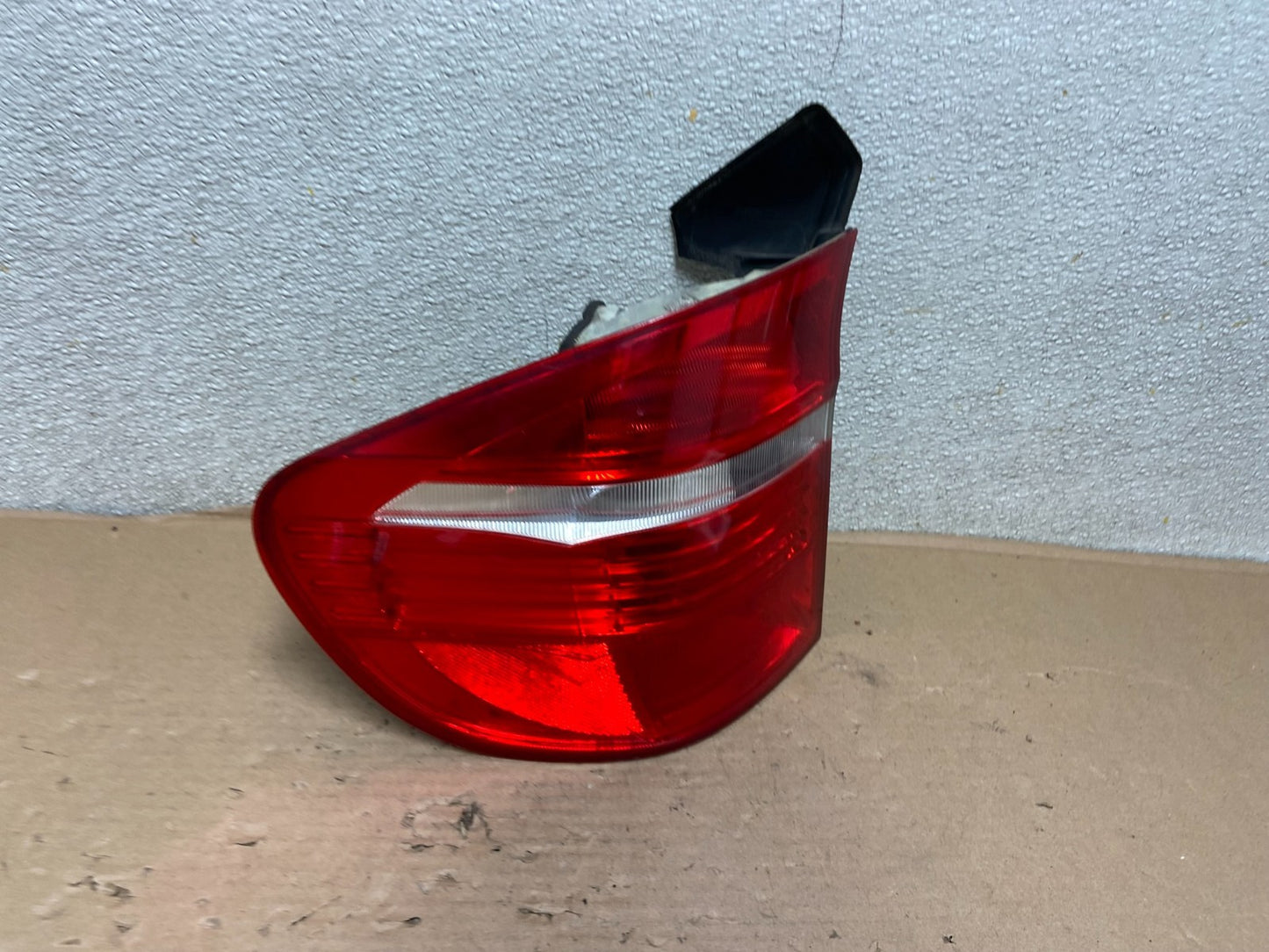 2007 to 2010 Bmw X5 E70 Left Driver Lh Side Tail Light Oem AB0120 LK2