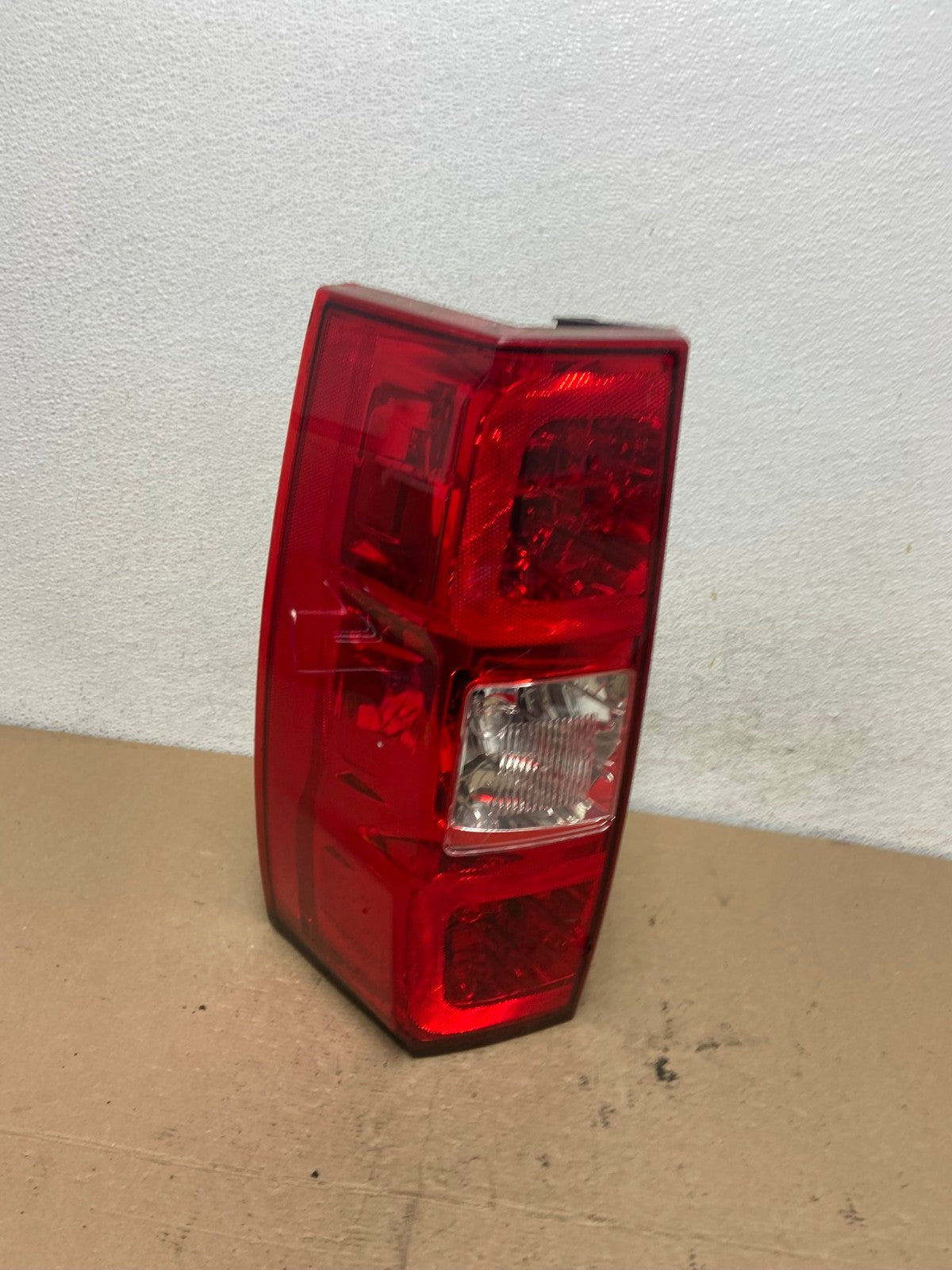 2008 to 2013 Chevrolet Tahoe Hybrid Left Driver LH Tail light Led AF4871 LK0