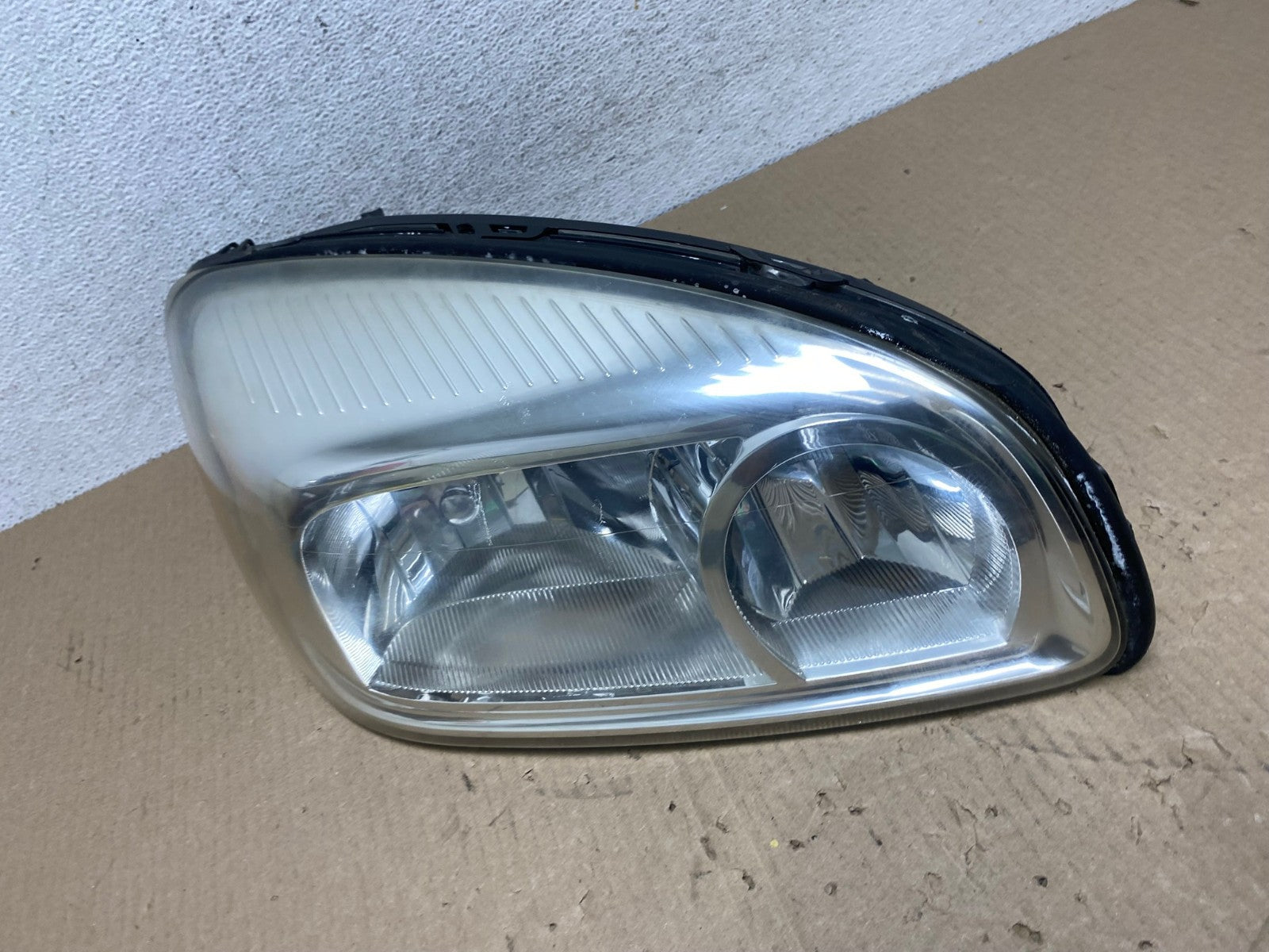 2005 - 2009 Pontiac Montana / Uplander Right Passenger Headlight AE9626 LK1