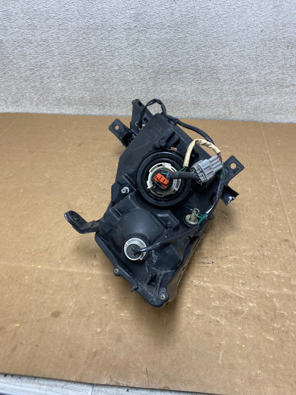 2003 to 2007 Nissan Murano Headlight Halogen Left Driver LH V4963 DW9