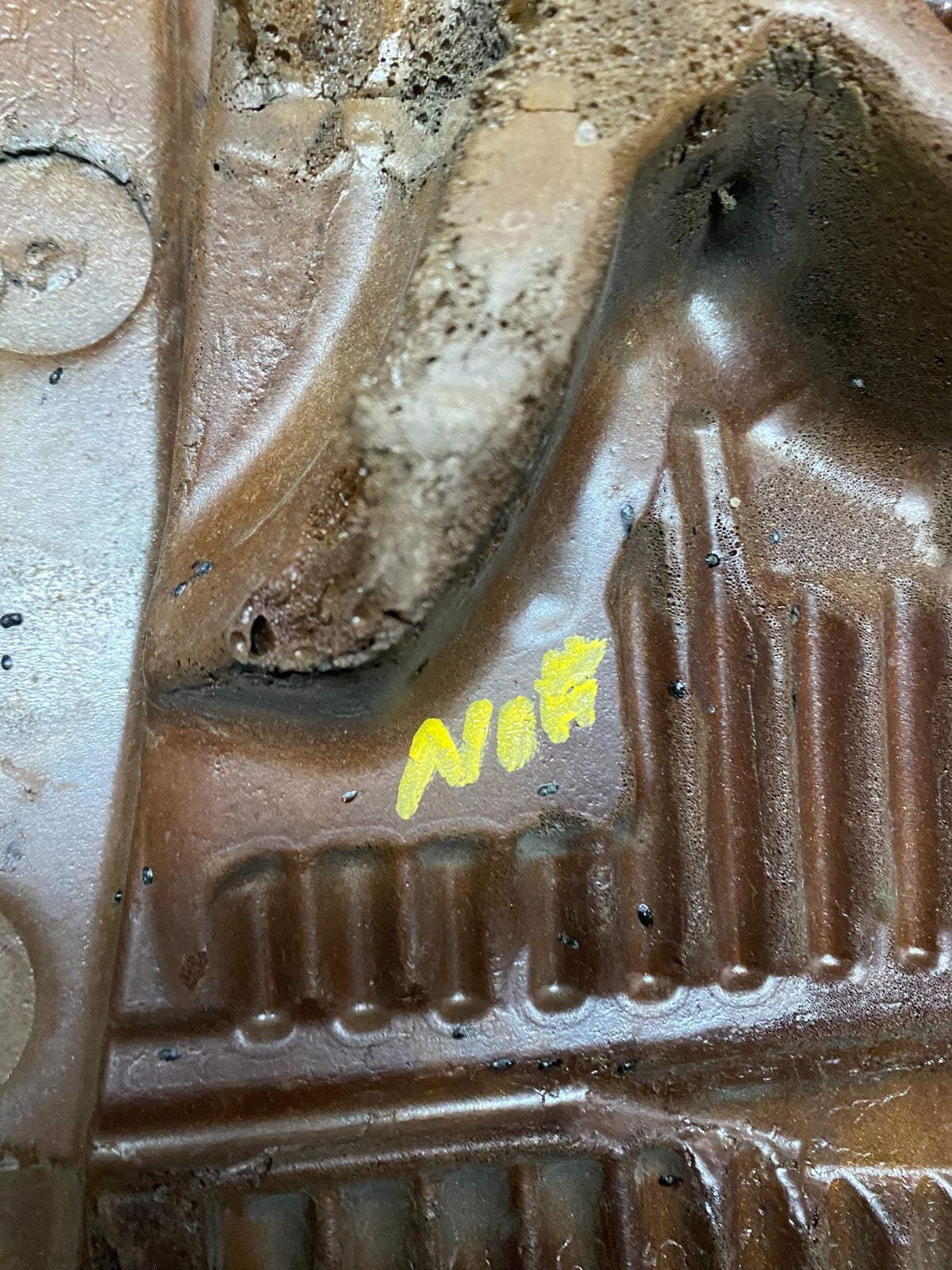 2008 to 2010 Toyota Highlander Top Engine Cover Lid V9351 DG8