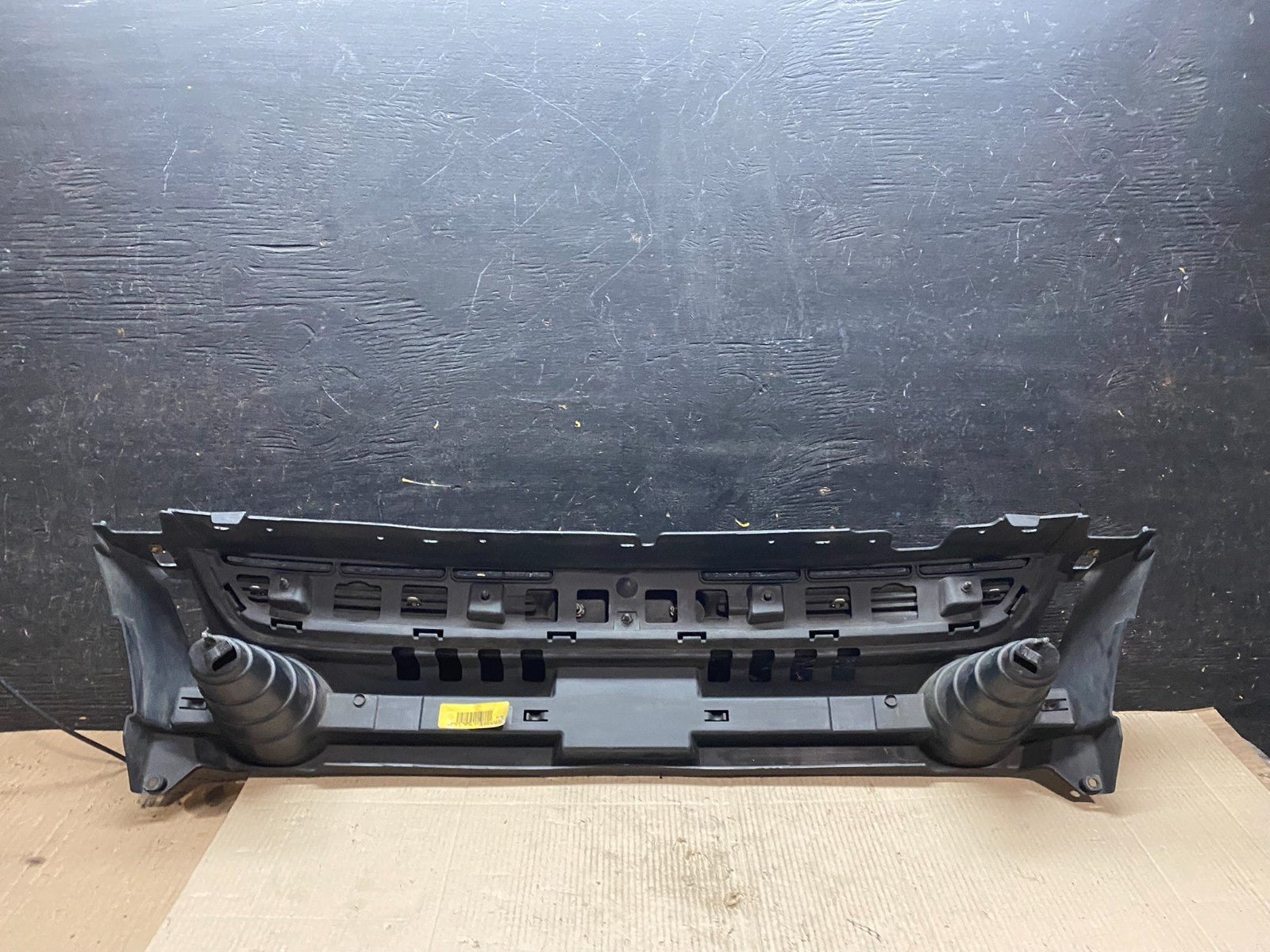 2013 to 2016 Ford Escape Front Upper Grill Grille Mount Panel Oem X2838 DG7
