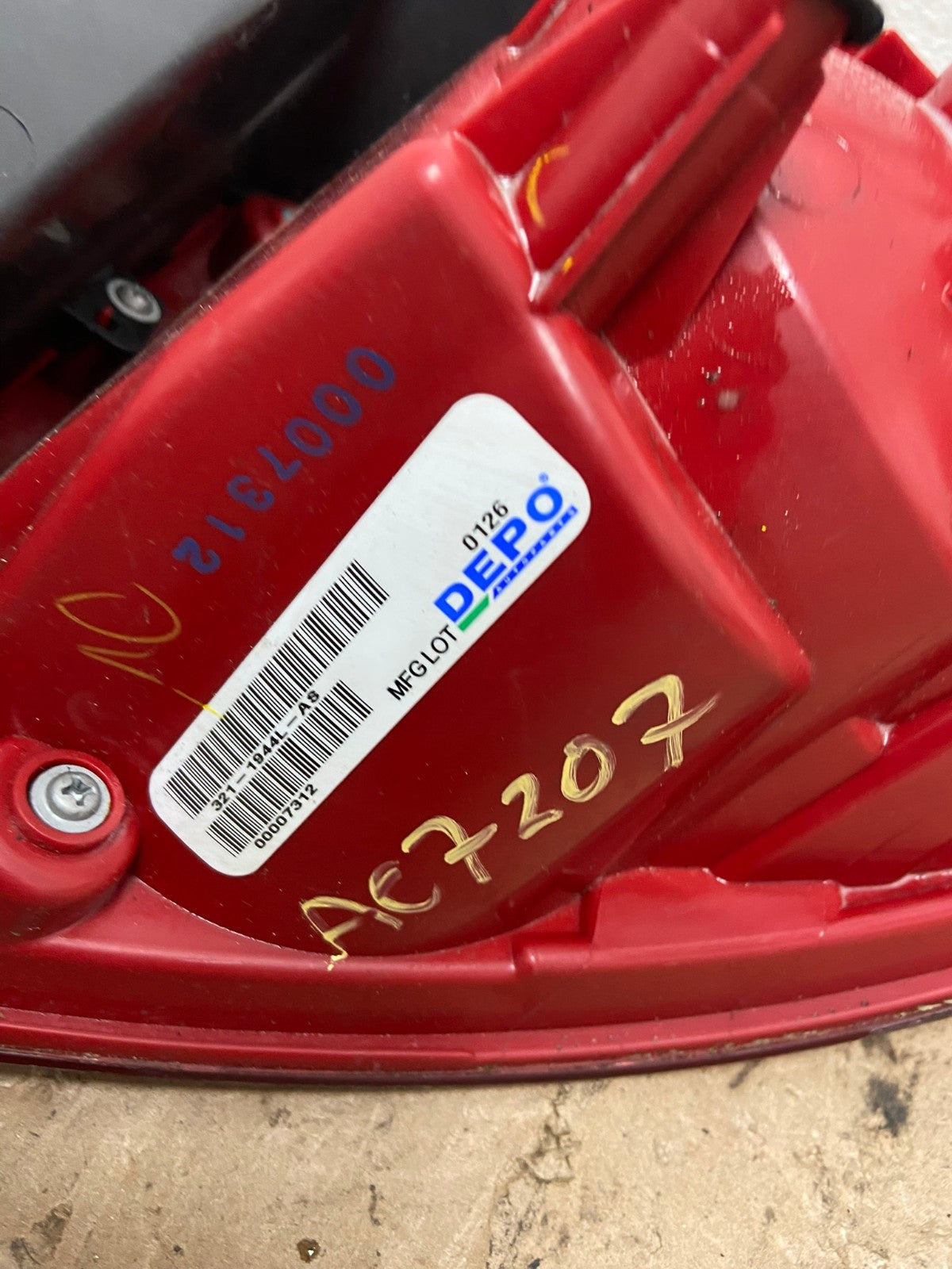 2007 - 2009 Hyundai Santa Fe Left Driver LH Side Tail Light DEPO AC7207 LK7