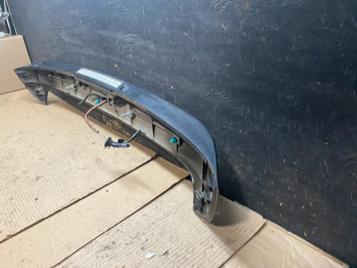 2008-2011 Subaru Impreza Hatchback Rear Upper Tailgate Roof Spoiler OEM v7172 DG8
